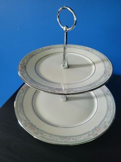 Lenox Charleston Two Tiered Serving Tray