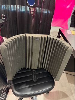Microphone studio recording, acoustic reflexive filter