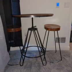 Table And Chairs Mechanical
