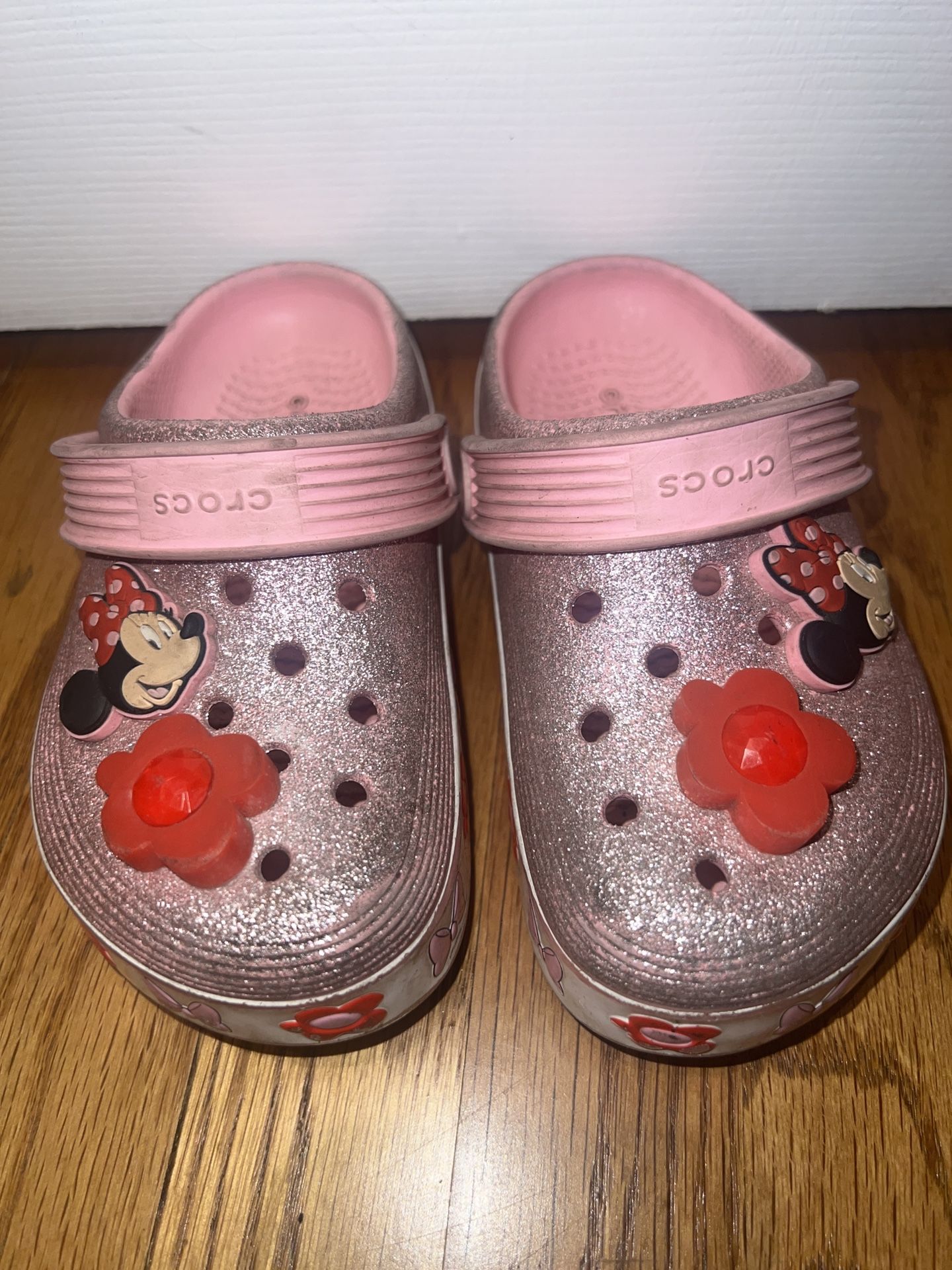 Minnie Girls Crocs Size 10