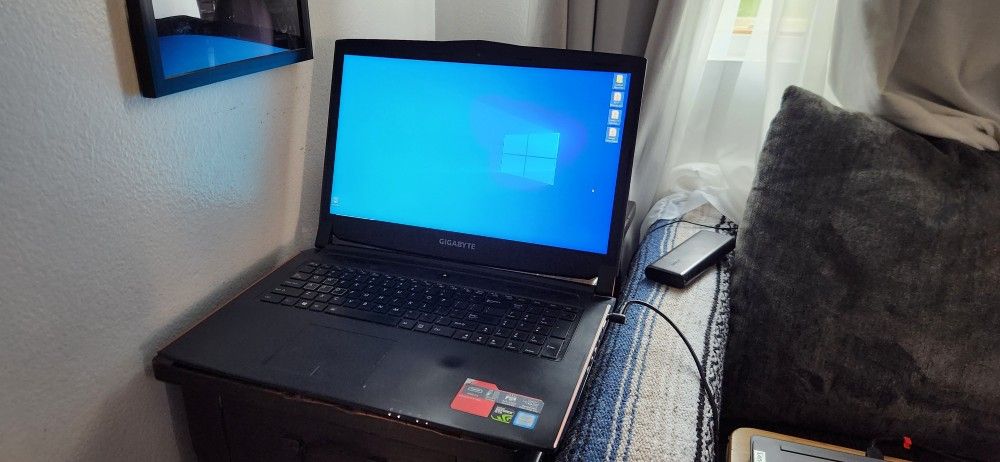 Gaming Laptop - GIGABYTE