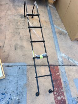 New trailer rear cap roof access ladder