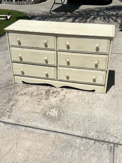 Vintage Shabby Chic Dresser