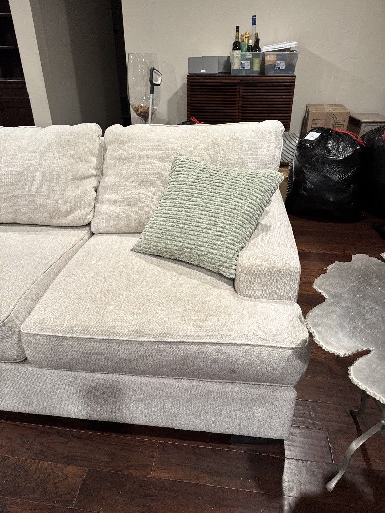 Sofa/Couch 