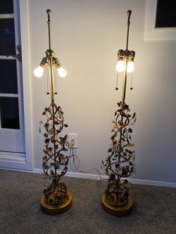 Pair of vintage metal Italian lamps