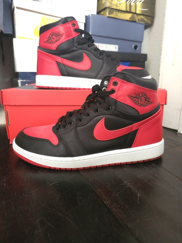Jordan 1 Satin Bred
