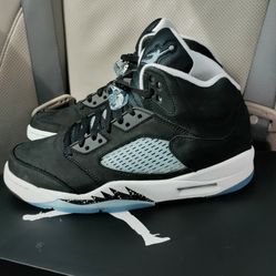 Jordan 5 Moonlight