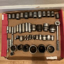 LOTS of HEAVY DUTY TRUCKERS SOCKETS 