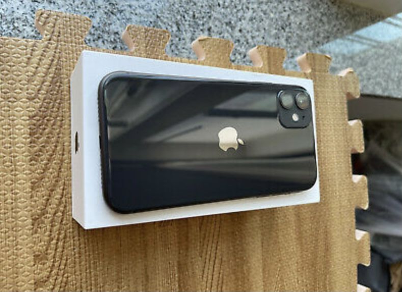 iPhone 11