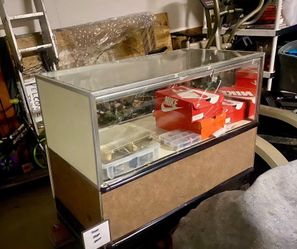 Commercial Lighted Display Cabinet 48" W x 40" H x 24" D