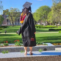 UMN Masters Gown & Hat 