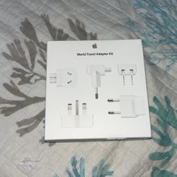 World Travel Adapter Kit iPhone 