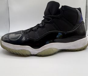 Air Jordan 11 Retro – Black/White