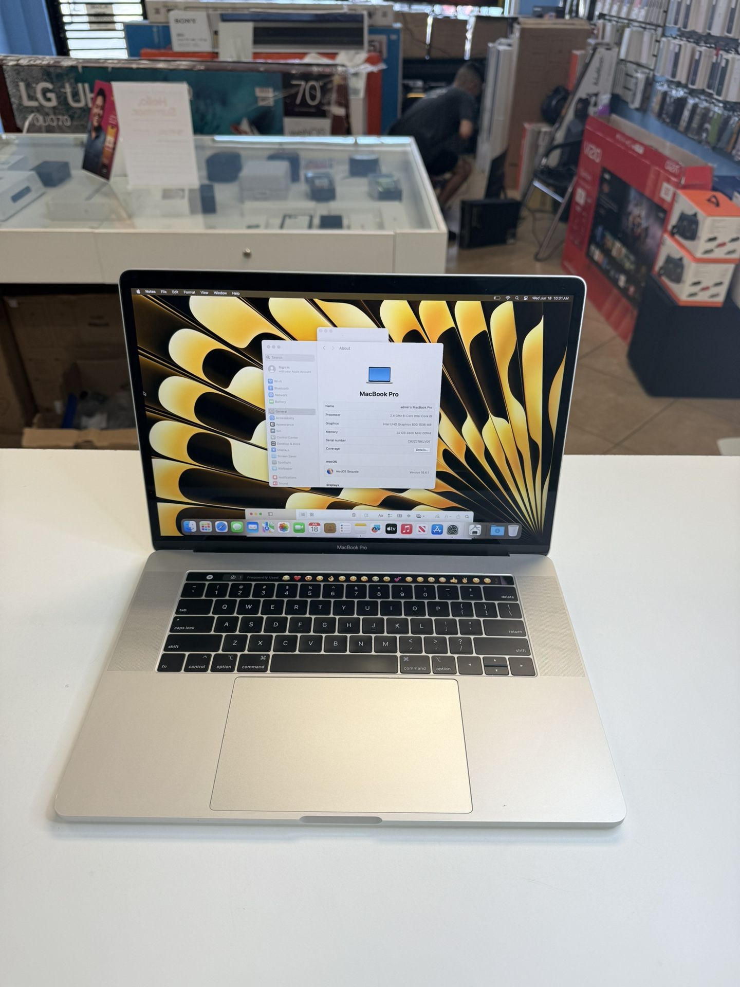 MacBook Pro 15inch I9 32GB Ram 512ssd with Final Cut Pro & Logic Pro X