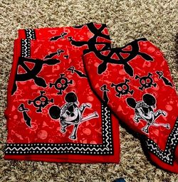 4 disney cruise bandanas, In excellent condition.