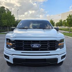 2024 Ford F150 XL 4x4 V8 SuperCrew Only 7K Miles Like New