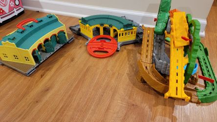 thomas friends take n play train carry case travel on the go playbox AND Take N play Sets for Sale in North Riverside IL OfferUp