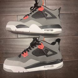 Jordan 4 Retro “Infrared”