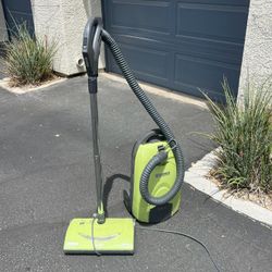 Kenmore Vacuum Cleaner