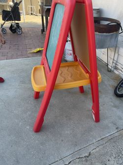 Chalkboard/White board
