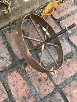 Garden Decor Vintage Wheelbarrow Metal Wheel