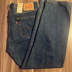 New Levi’s Size 34x29                                       8