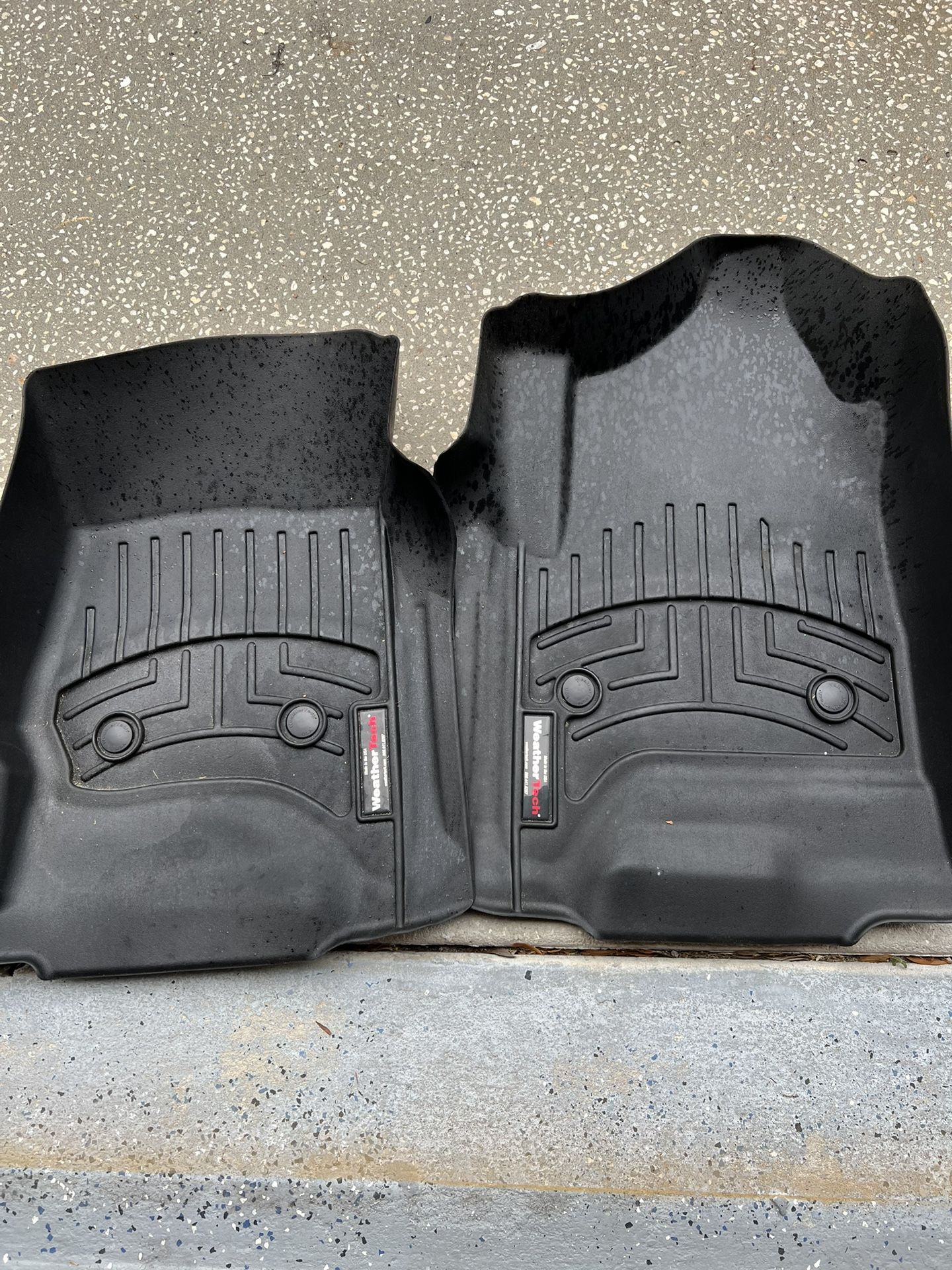 WeatherTech Floor Mats – Like New! Fits Yukon/Tahoe/Suburban (2015-2019)