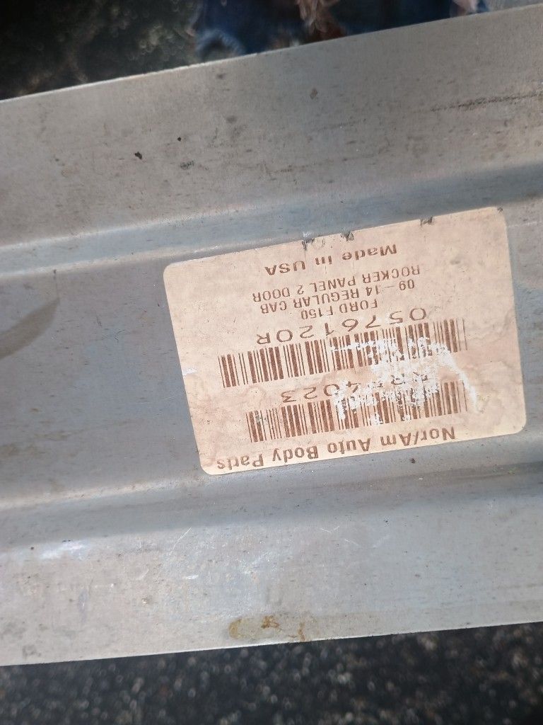 09-14 Ford Rocker Panel