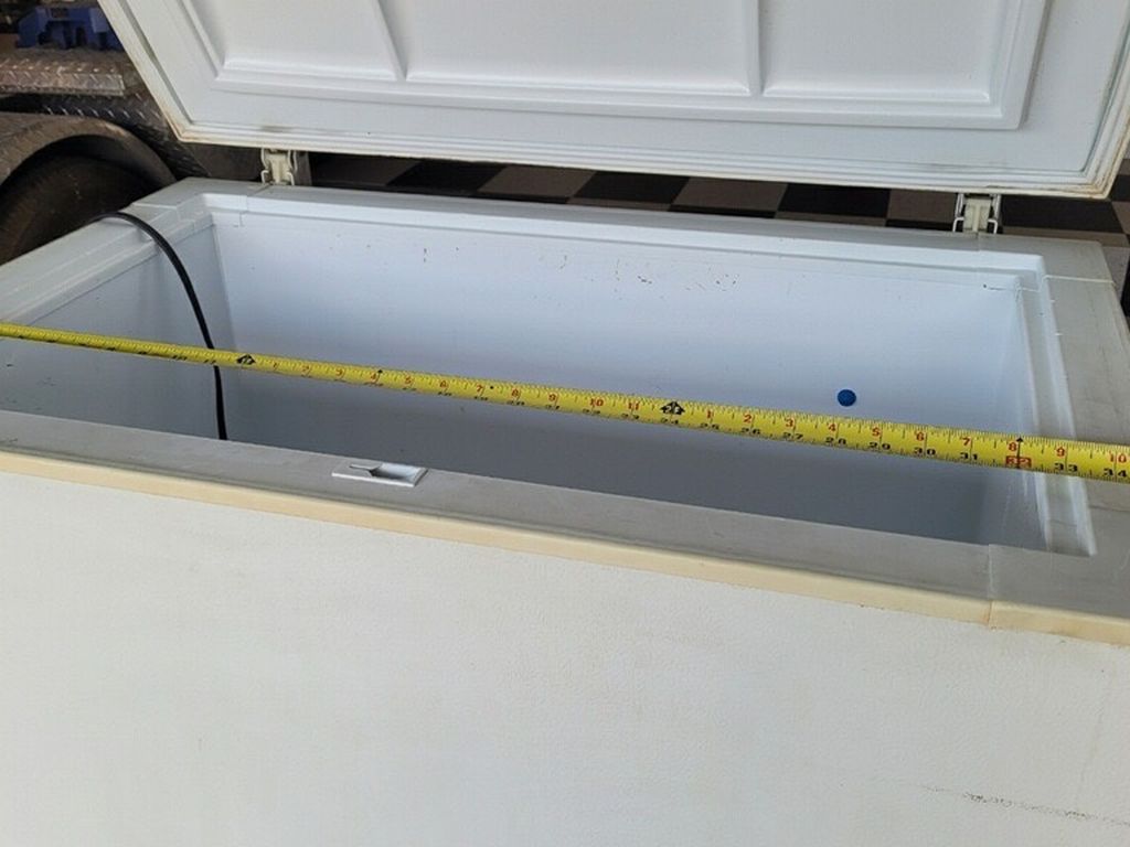 Kenmore Deep Freezer; Chest Freezer; 8 Cubic Feet - Garage Or Outdoor Freezer $100 Pembroke Pines