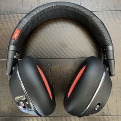 Plantronics Voyger 8200 UC Bluetooth or Wifi headphones