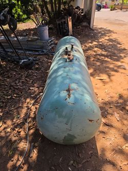 Propane Tank ( LARGE SIZE)