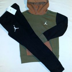 Jordan Boys Youth 2pc Hooded Jogger Set- Small 