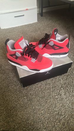 Jordan 4s