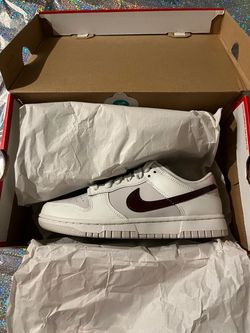 Nike low white plum
