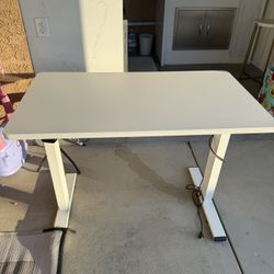 FlexiSpot EC1 Standing Desk