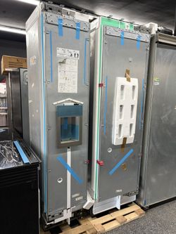 Thermador Built In Panel Ready 42” Fridge Freezer Column Set Ice & Water