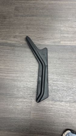 Leitner design - passenger side rear - wire hider