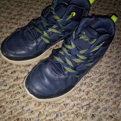 Boys Cat & Jack Shoes Size 13