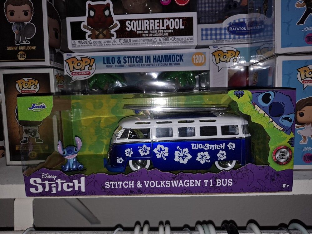 Stitch & Volkswagen Bus Disney