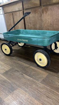 Rare Vintage John Deere Pull Wagon 