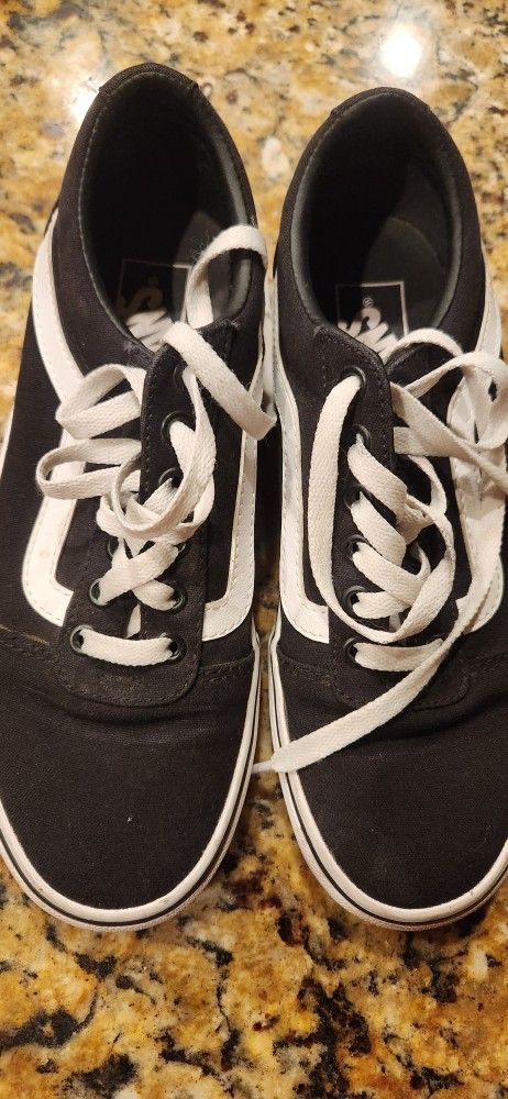 Tenis Vans Numero 7,5 Precio 20