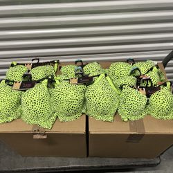 NEW Bras - Various sizes & color **$1.50 ea, 54 Units MUST TAKE ALL** **See description for sizes**