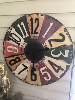 Nice Fancy Clock With Tag 