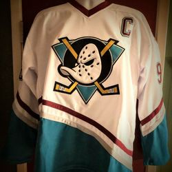 Ducks 96 Conway Retro Hockey Jersey - S.M.L.XL.2X.3X