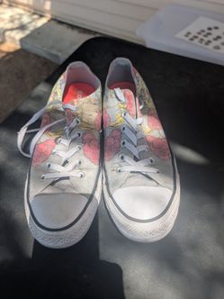 Converse floral tennis shoes