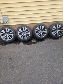 For sale set of wheels and tires 18 5x114.3 nissan 2024