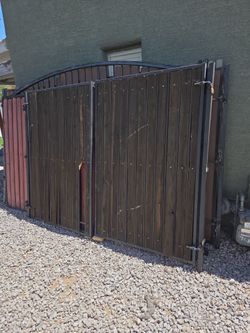 Rv gate