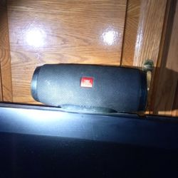 JBL charge 3