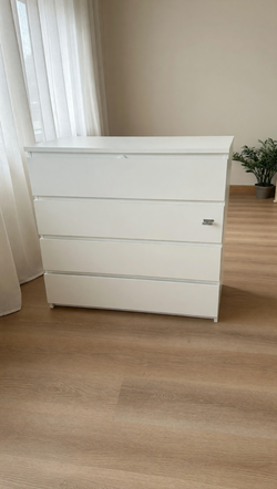 IKEA 4-Piece White Bedroom Set – Like New Condition - Sunny Isles Beach, FL