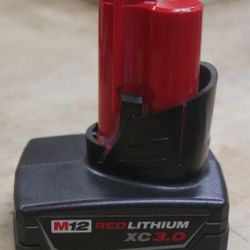 Milwaukee M12 XC 3.0 Battery USED TESTED IN A GOOD WORKING ORDER. 